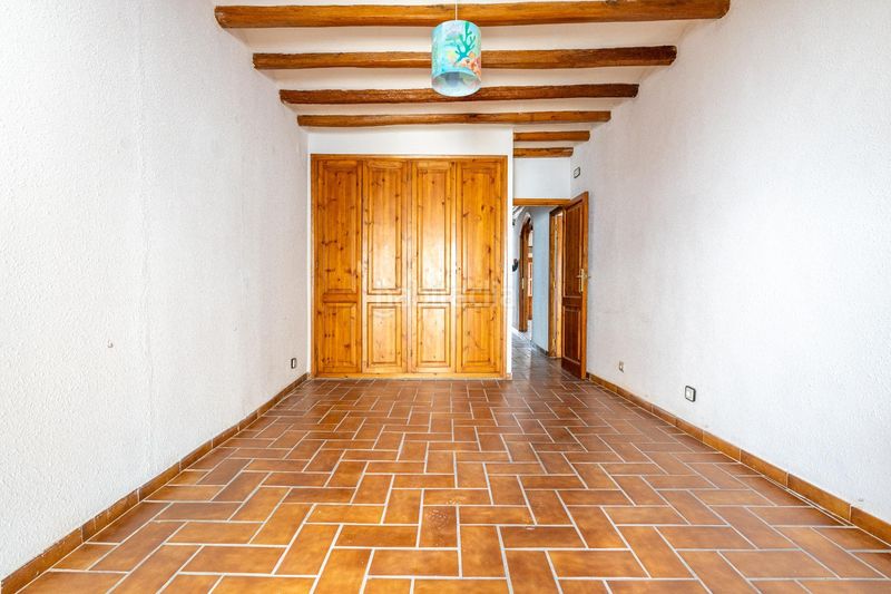 Foto bf89c7ae-05f0-4fb7-8cda-1f15f9b260c5. Casa amb aparcament a Constantí