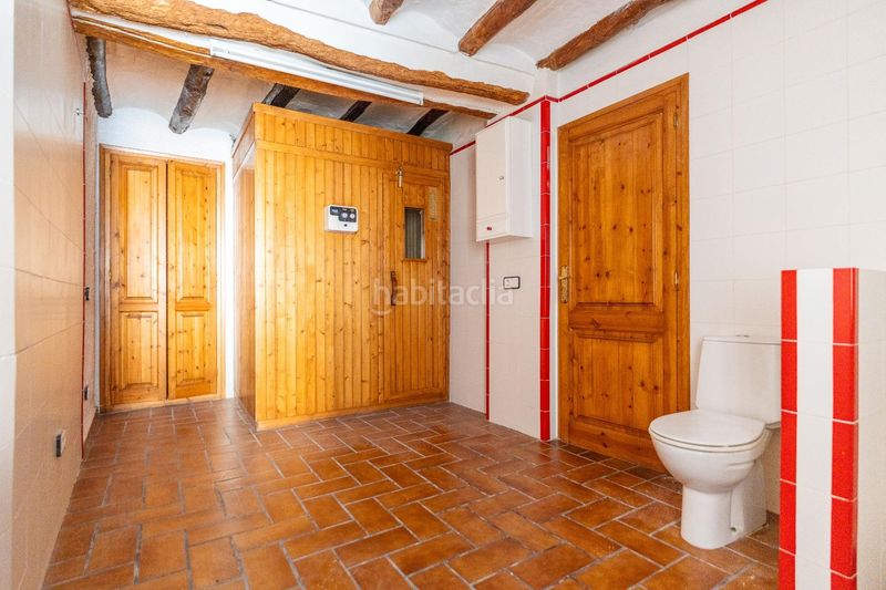 Foto e2833b7d-b54d-409c-932b-03cd4ca9f867. Casa amb aparcament a Constantí