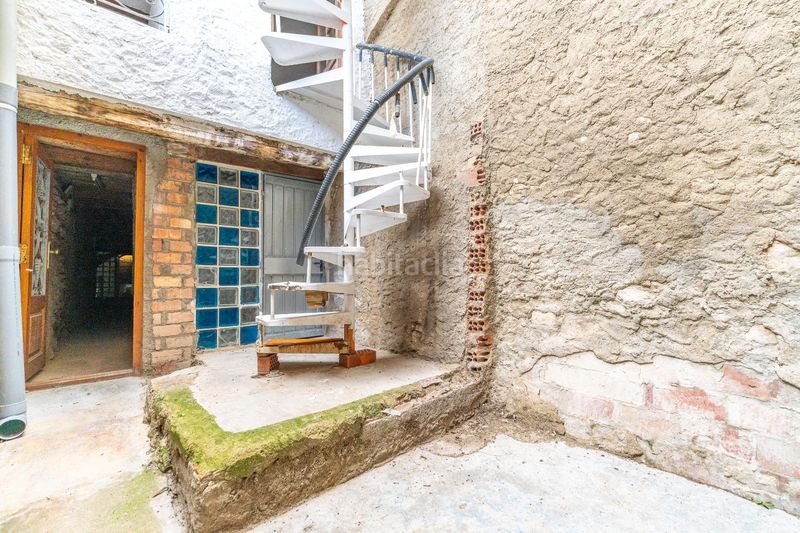 Foto f49a7be9-f928-461c-80b8-f48221e62561. Casa amb aparcament a Constantí