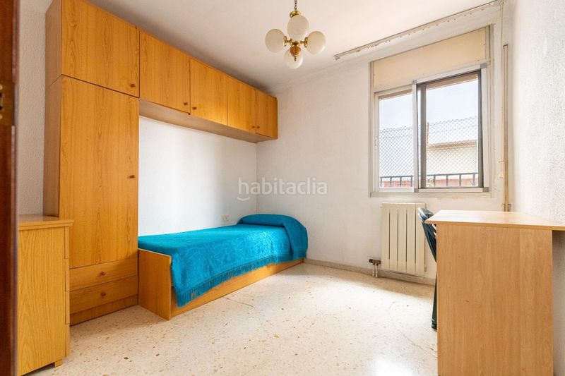 Foto 390773d6-f44f-46d0-94df-d75dfeffe76b. Pis a carrer orient 30 a Llevant Reus