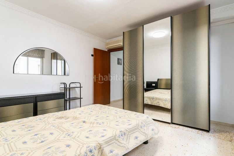 Foto 8b2c9bda-441d-45a0-8460-a0922c18e107. Pis a carrer orient 30 a Llevant Reus