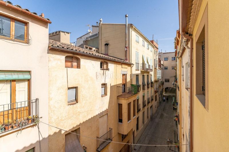 Foto c0d687de-1026-4052-9599-2ef7c4a4ee64. Casa a carrer dels arcs 12 a Falset