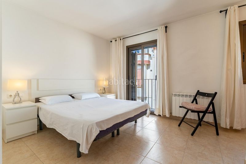 Foto c5811a71-7ac6-4fa1-b3b9-bf67251a75fa. Casa a carrer dels arcs 12 a Falset