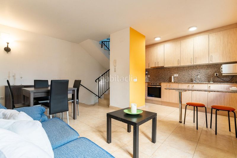 Foto d8114264-654c-4844-8343-39897e1f8529. Casa a carrer dels arcs 12 a Falset