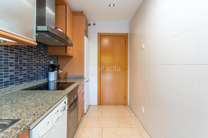 Foto 00ceb729-c9a1-4204-8bed-c12e81a458be. Planta baixa amb calefacció aparcament piscina a Salou
