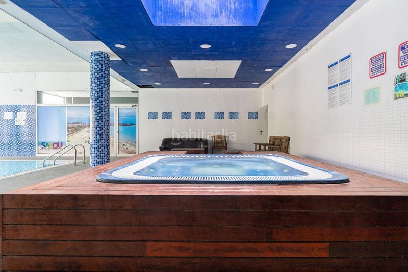 Foto c1d4c9a2-b4eb-406a-9fff-1b042f73abd4. Planta baixa amb calefacció aparcament piscina a Salou