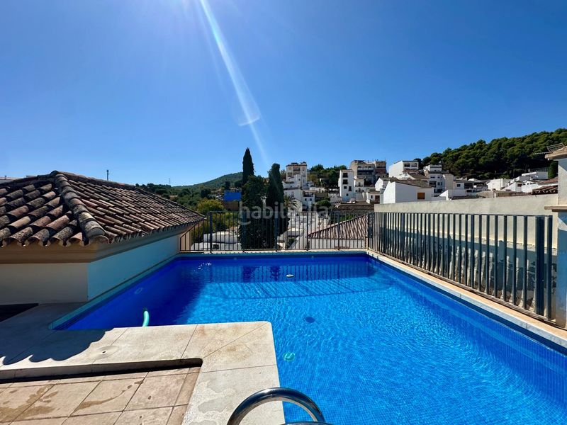 Foto 8fa4b93d-90bd-43bd-b398-98e5fe0d8a08. Pis amb piscina a Monda