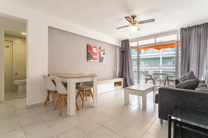 Foto 81e4dbc3-aa8d-40fd-bebd-2c03f9d3b94a. Apartament amb piscina a Mar i Camp - Platja dels Capellans Salou