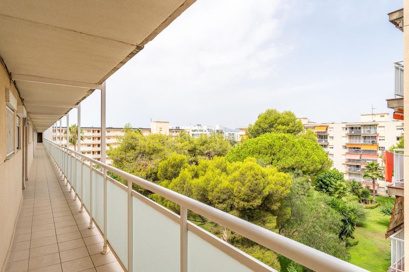 Foto d4f1d173-7d6f-494a-80fc-a92719db2f83. Apartament amb piscina a Mar i Camp - Platja dels Capellans Salou