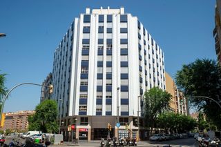 Appartamento  Higini angles. En venta fantástico piso de tres habitaciones dobles una sencill