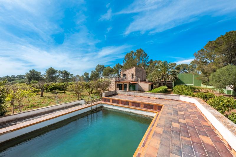 Foto f5842a7e-6813-4a0b-a2ee-e7925c19db37. Casale con camino riscaldamento in Sa Casa Blanca Palma de Mallorca