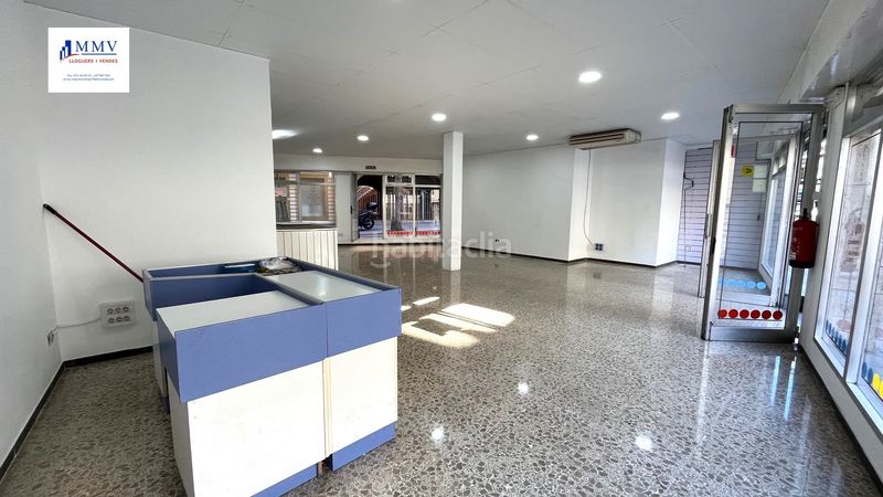 Foto 4a01795c-8db4-4a34-aeff-e968db464072. Lloguer local comercial a Centre Lloret de Mar