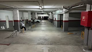 Aparcament cotxe a Carrer de les antilles 30. Oferta parking , fenals, lloret.