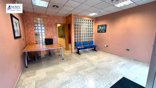 Local Comercial a Carrer del sud 5. Local en venta, oportunidad de inversion!
