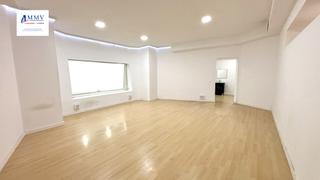 Lloguer Local Comercial  Travessia dels jardins. Gran local en alquiler, 140 metros, zona centro, al lado c/ sant
