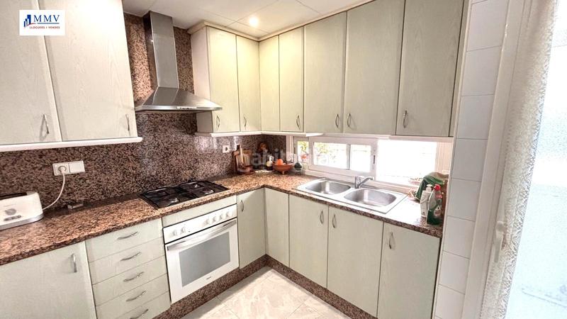 Foto c8e9aa1a-8445-45f4-962e-27897225def8. Ático  a la venta en zona inmejorable! en Centre Blanes