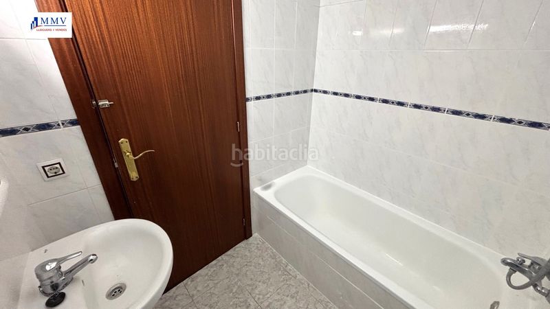 Foto c45d6a90-9cdc-4b82-a250-29b47f0d7a0f. Flat in carrer ciutat de la paz 7 in Fenals Lloret de Mar
