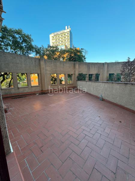 Foto 2b088fb3-60ff-4152-847d-7291f35bb278. Büro in Centre Badalona