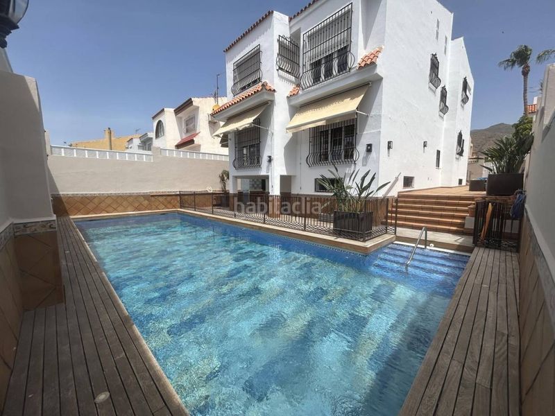Foto 515f8424-4464-4118-a9c7-121c8536dd2c. Xalet amb aparcament piscina a Aguadulce Norte Roquetas de Mar