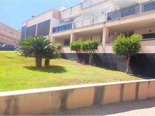 Miete Etagenwohnung  Calle higueras. Alquiler de septiembre a junio