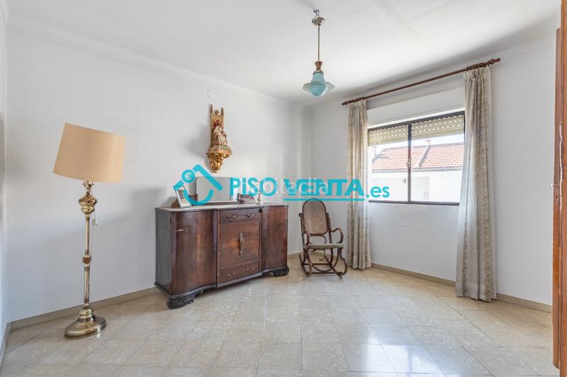 Foto 0e8b34f0-d87c-4fe1-8ae3-57571a1bf6af. Doppelhaus mit parking in Íllora