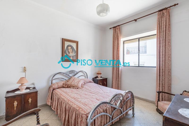 Foto 9824bed0-24b4-4396-a350-7fdcb5d8d23c. Doppelhaus mit parking in Íllora