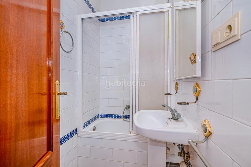 Foto 2d8213f4-9b12-476f-b1b0-bfd15ae357ec. Casa aparellada amb aparcament a Fuente Vaqueros