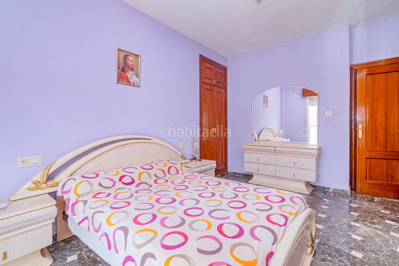 Foto 4ee1887f-cfd7-4a12-ad50-b03fe9f8f371. Casa aparellada amb aparcament a Fuente Vaqueros