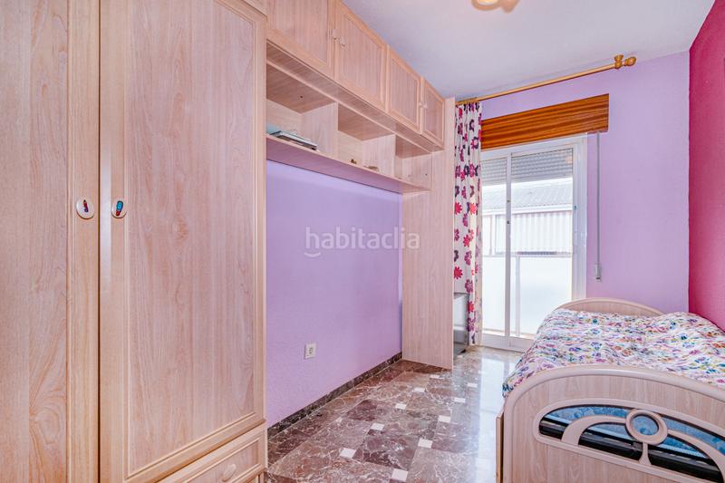 Foto 58464192-5b22-4878-89a8-30dbb30f8d36. Casa aparellada amb aparcament a Fuente Vaqueros