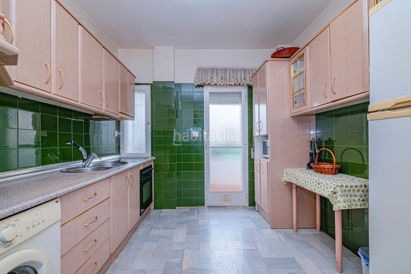 Foto 807a2008-6216-4e16-86e6-7c7c056c7270. Casa aparellada amb aparcament a Fuente Vaqueros