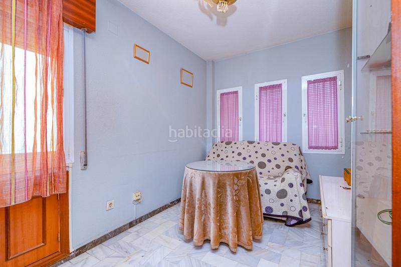 Foto c2eaa2c3-af98-4f81-a0b5-ad92da405e32. Casa aparellada amb aparcament a Fuente Vaqueros