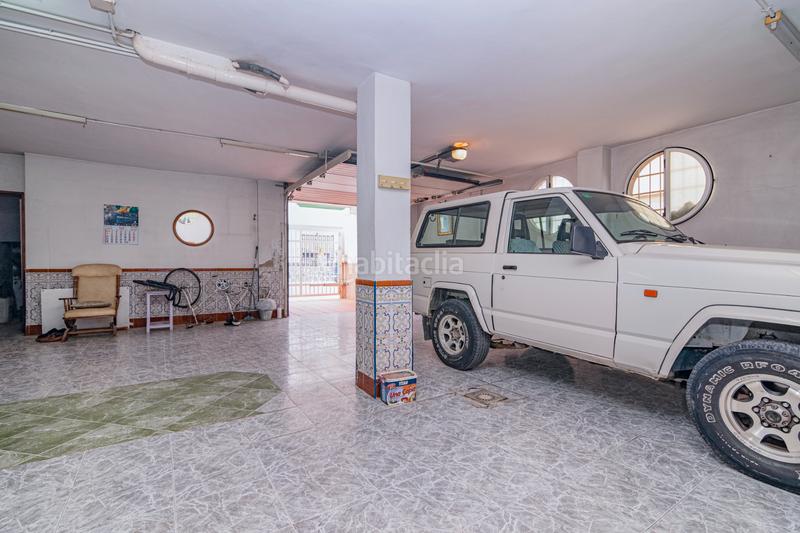 Foto e7b9962a-9309-4033-855e-a0d446ef3524. Casa aparellada amb aparcament a Fuente Vaqueros