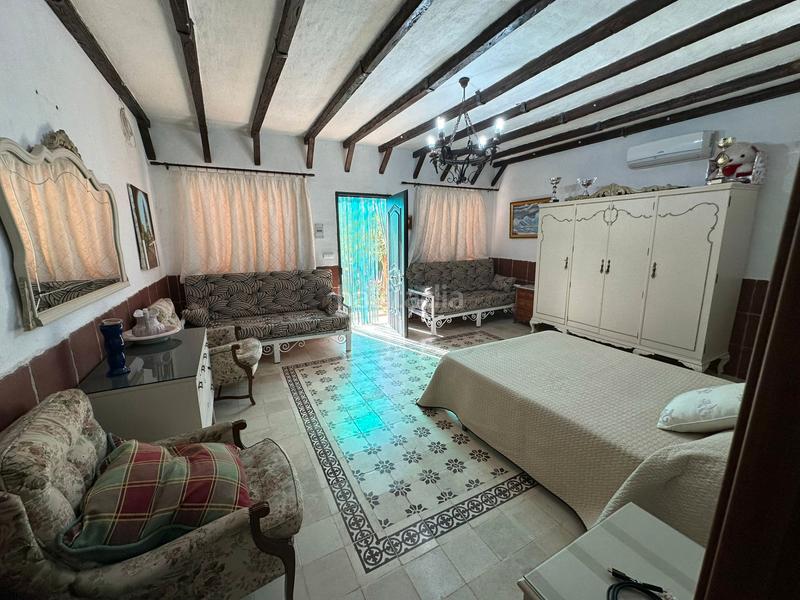 Foto 58e8d943-d415-4381-b1d6-ac8c9192152b. Xalet amb xemeneia calefacció aparcament piscina a Córdoba