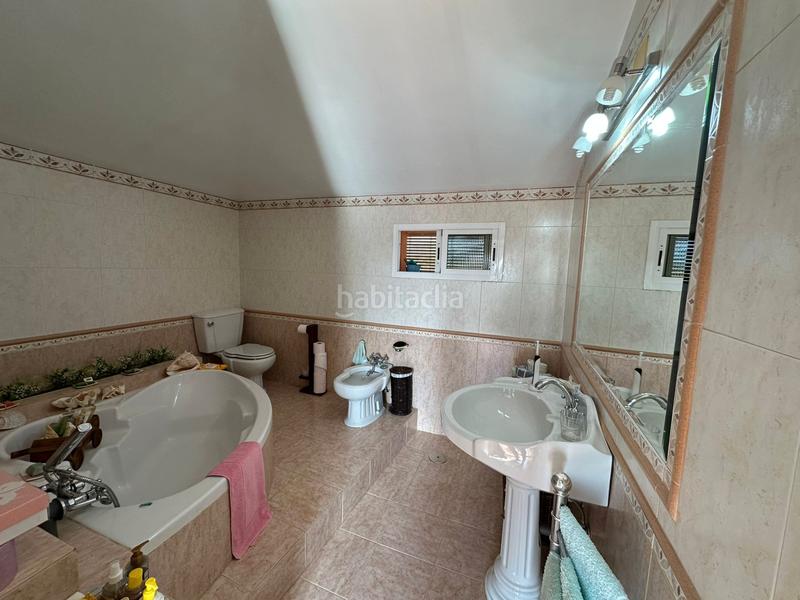 Foto 84762b24-975d-485d-9617-12213d0d41ea. Xalet amb xemeneia calefacció aparcament piscina a Córdoba