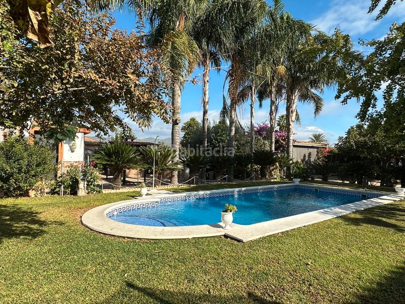 Foto ce05affd-c833-4e7c-b894-dd5116108218. Xalet amb xemeneia calefacció aparcament piscina a Córdoba