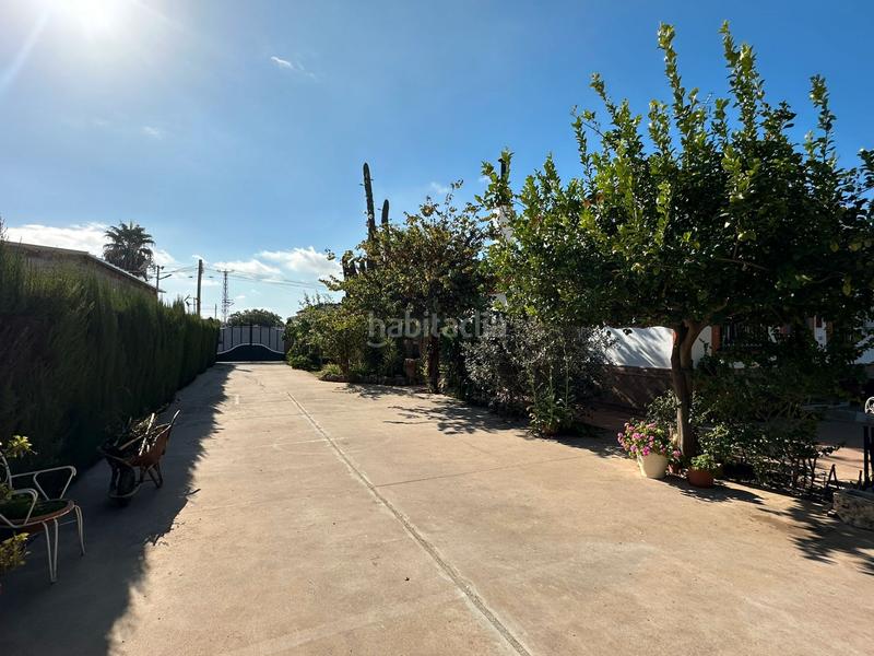 Foto d262fca9-f39d-4dae-ad83-aaf19d36adc2. Xalet amb xemeneia calefacció aparcament piscina a Córdoba