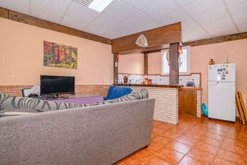 Foto 503aeef2-3221-4a32-9fe8-600c0ac7e971. Casa aparellada a Alfacar