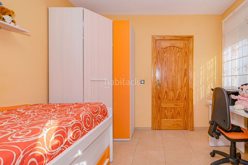 Foto da93737f-a891-4628-8174-803c7aae864b. Casa aparellada a Alfacar