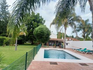 Masia a Jimena de la Frontera. Casa rural con piscina en jimena de la frontera