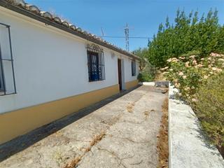 Masia a Casco Histórico. Ref. 178 parcela con olivar, casa de campo y nave, polígono de r