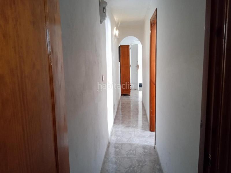 Foto 7317fe31-5b58-46ed-9ab7-6704d3f93818. Casa adosada en calle rio genal 8 en Genalguacil