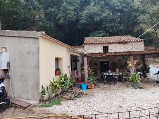 Mas à Genalguacil. Ref. 035 casa de campo de piedra reformada en genalguacil