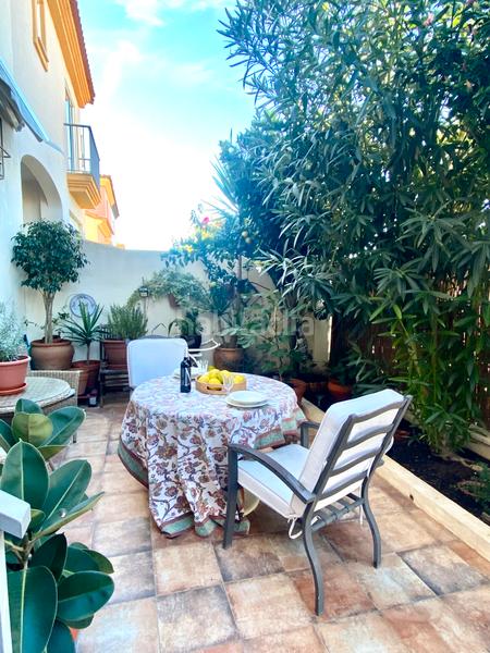 Foto f9d79199-8887-4cd7-b873-2bc058d8647d. Casa a schiera in calle rodrigo pérez ponce 11 in Tarifa