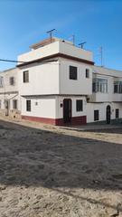 Casa adossada a Calle nieves 2. Casa con terraza en facinas
