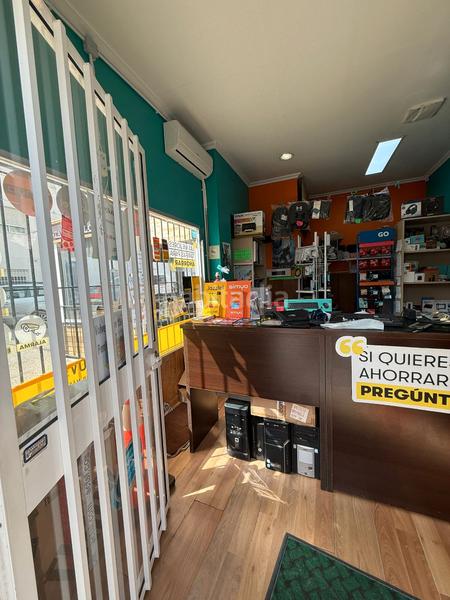 Foto f6a07194-4d69-49e9-a626-c3033b527e4d. Local comercial local en batalla del salado ,1º linea comercial en Tarifa