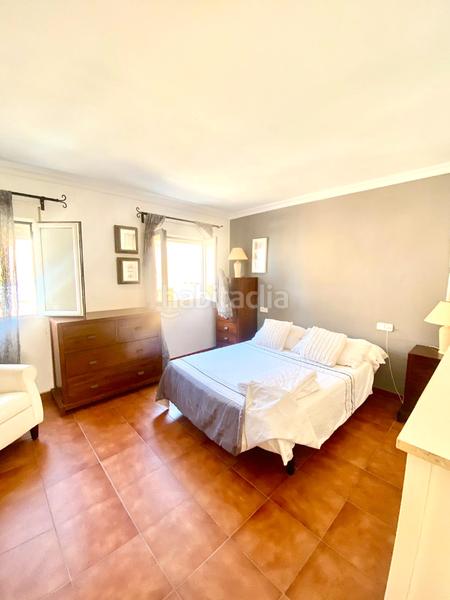 Foto b80139db-daf6-49b5-9347-45b24ca1af1b. Alquiler piso en barriada nuestra señora de la luz 18 se alquila piso para temporada escolar en Tarifa