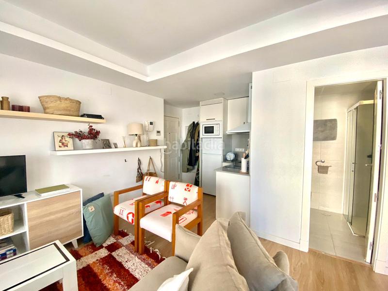Foto 4f05f273-2f39-4c5d-8be8-6385b00fcb65. Apartamento piso en zona centro con piscina en Tarifa ciudad Tarifa