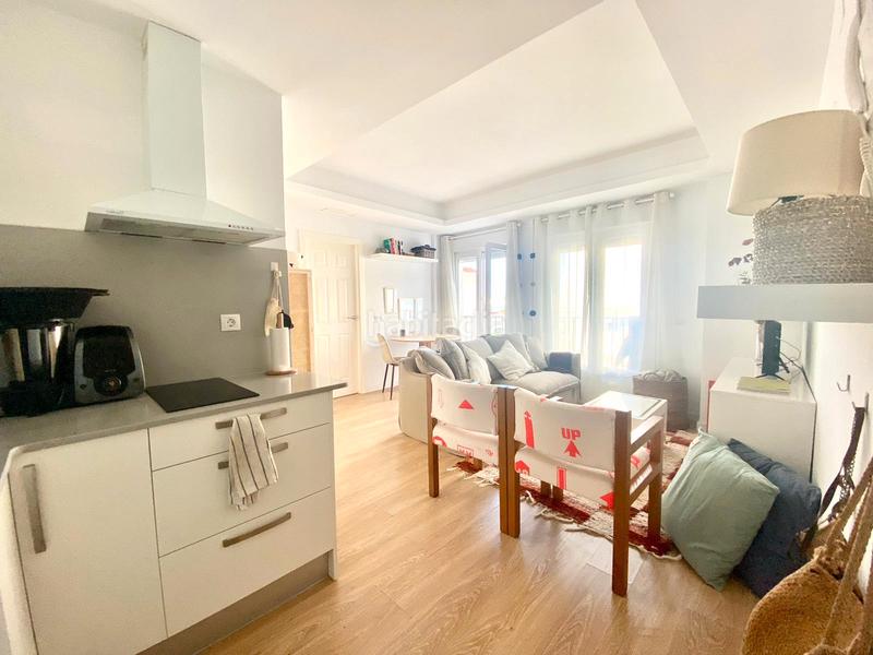 Foto cf997b37-ba07-4356-bf22-fc251679282f. Apartamento piso en zona centro con piscina en Tarifa ciudad Tarifa