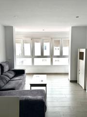Location Appartement  Calle batalla del salado 47. Piso reformado de alquiler para todo el año