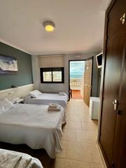 Edifici a Tarifa Ciudad. Hostal con vistas al mar zona centro